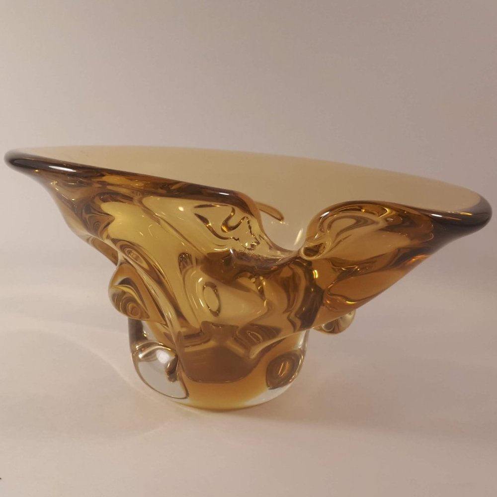Vintage Pretty & heavy unique Amber bowl or center piece